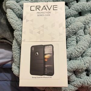 Crave phone case colour is black for iPhone X/XS